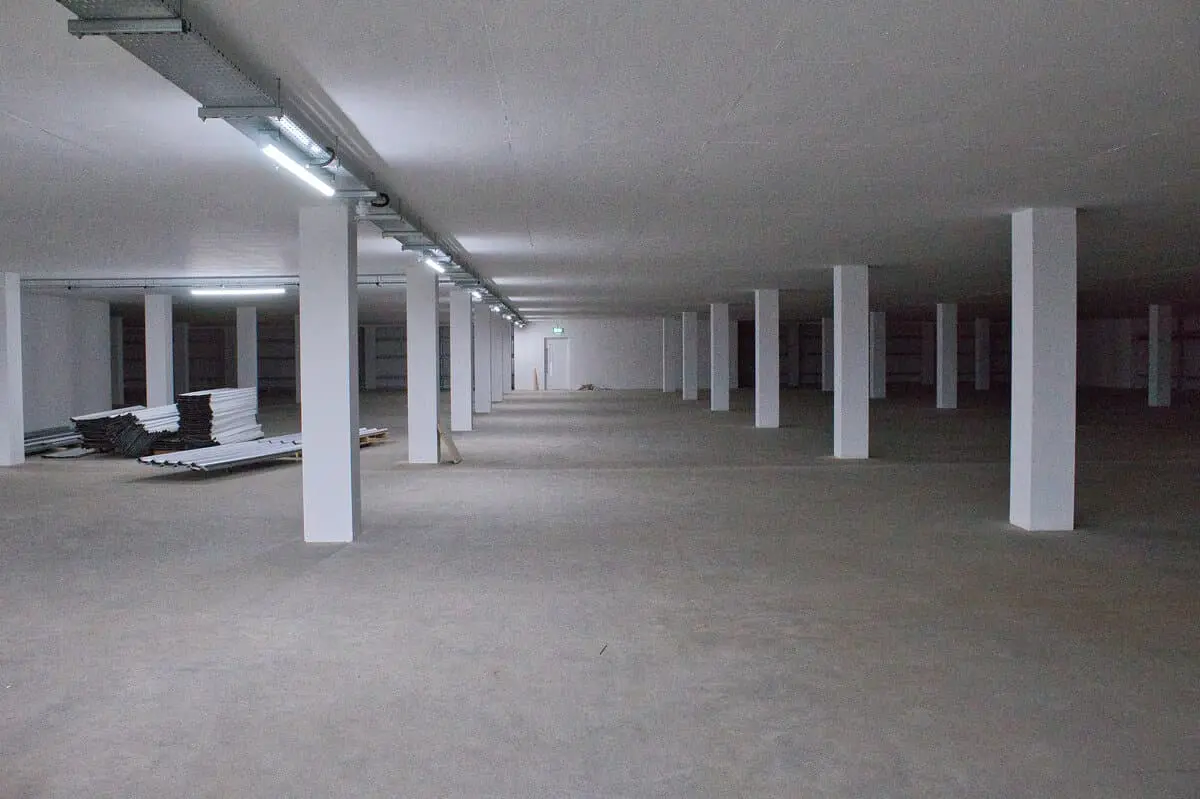 Secure Bulk Storage / Warehouse Space – From 5,000 sq ft – Kennedy Way, Belfast
