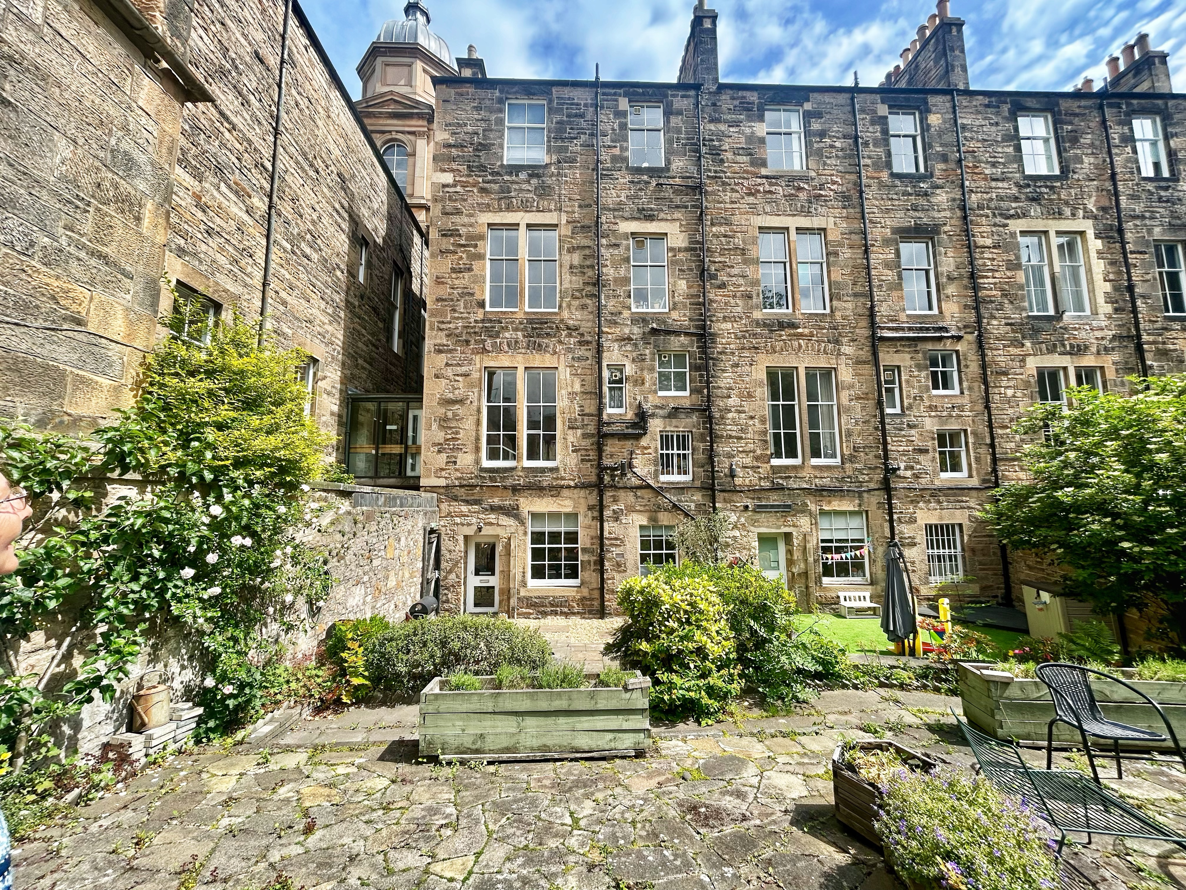 Affordable Small Office space and therapy room Edinburgh Haymarket